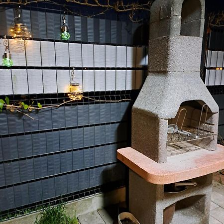 Maly Apartamencik Teo Rewal Exterior foto