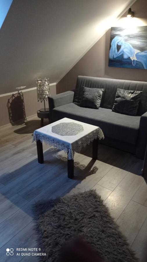 Maly Apartamencik Teo Rewal Exterior foto