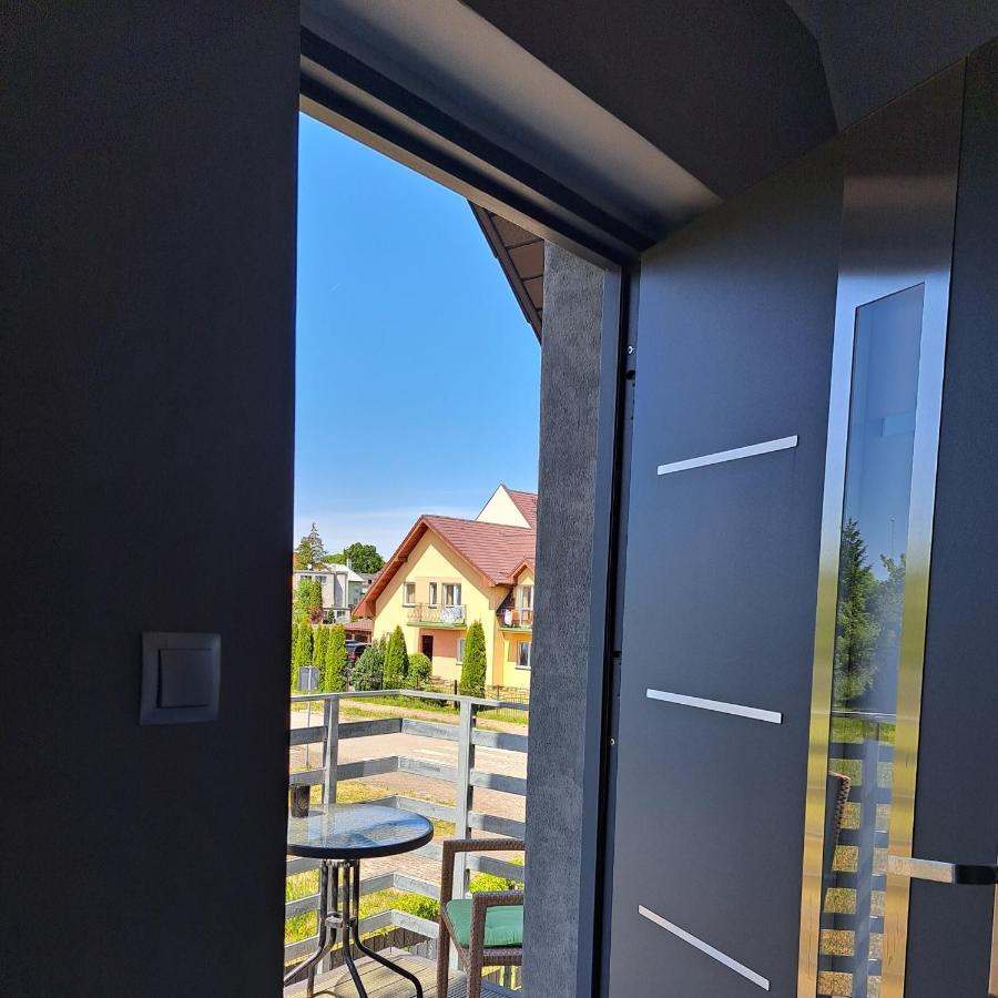 Maly Apartamencik Teo Rewal Exterior foto