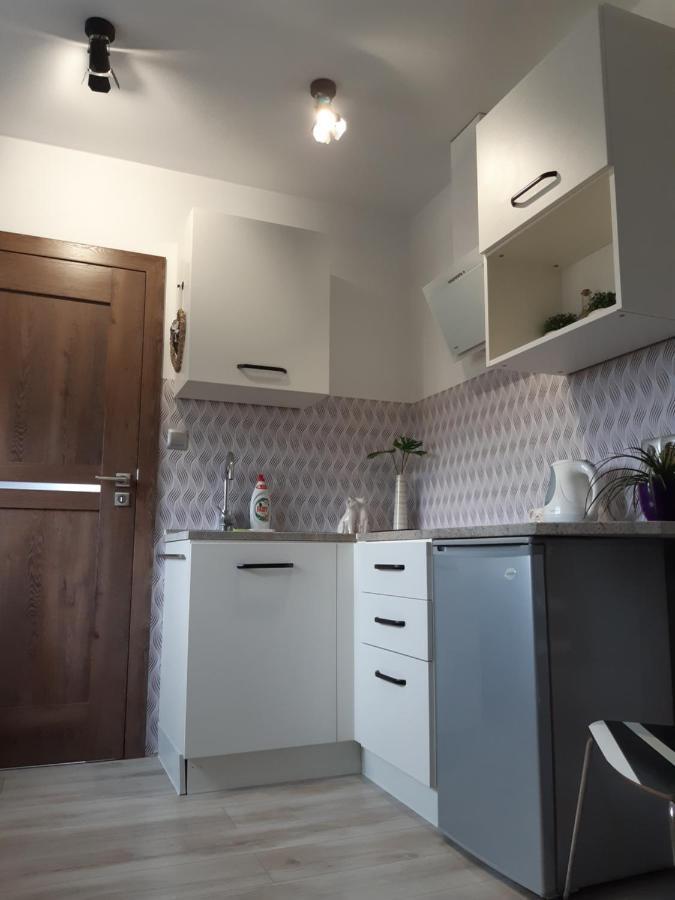 Maly Apartamencik Teo Rewal Exterior foto